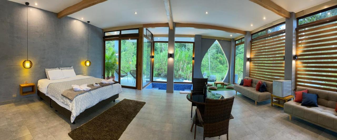 Saguamby Lodge *