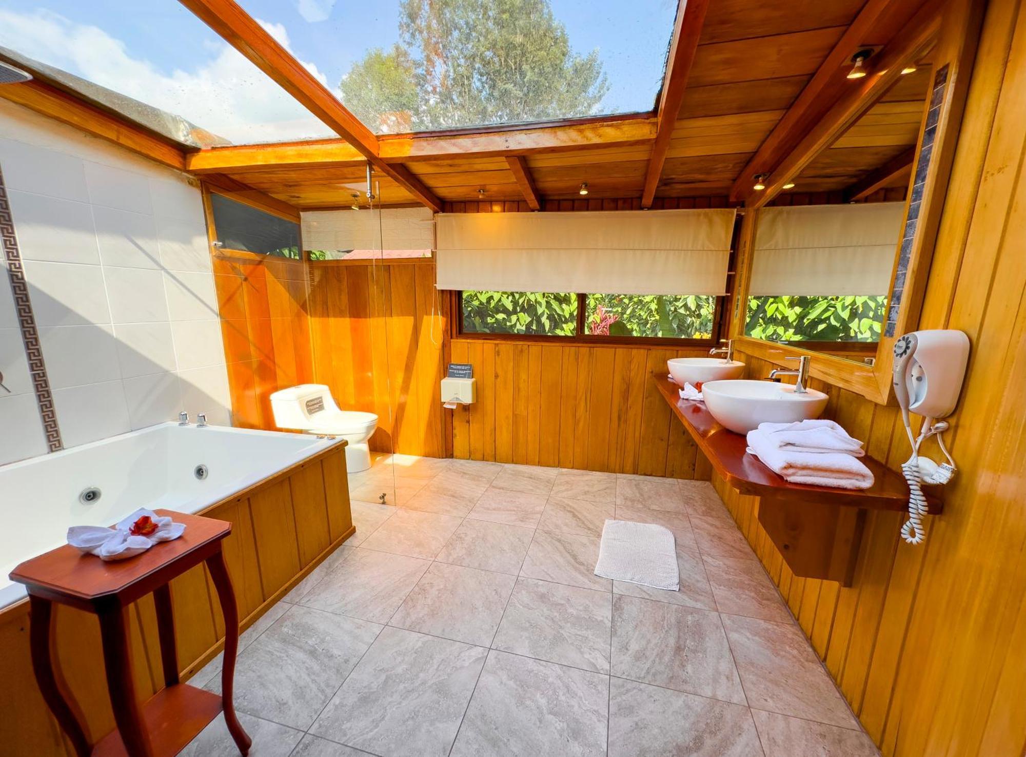 Lodge Saguamby Mindo